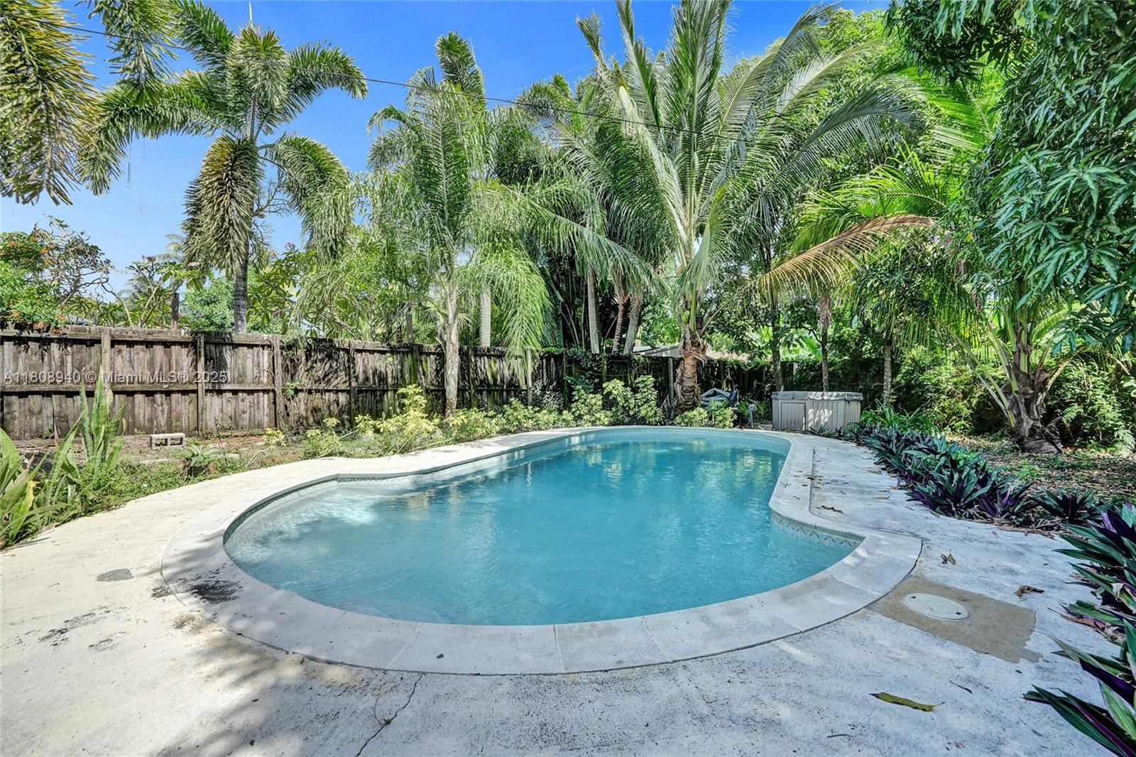 LAUDERDALE VILLAS - Residential Lease