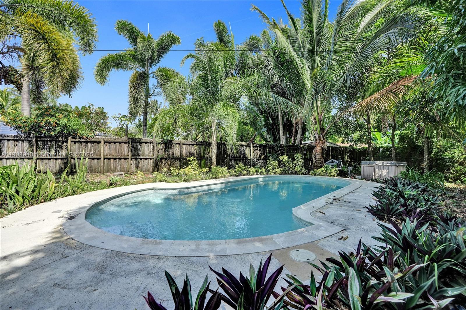 LAUDERDALE VILLAS - Residential Lease