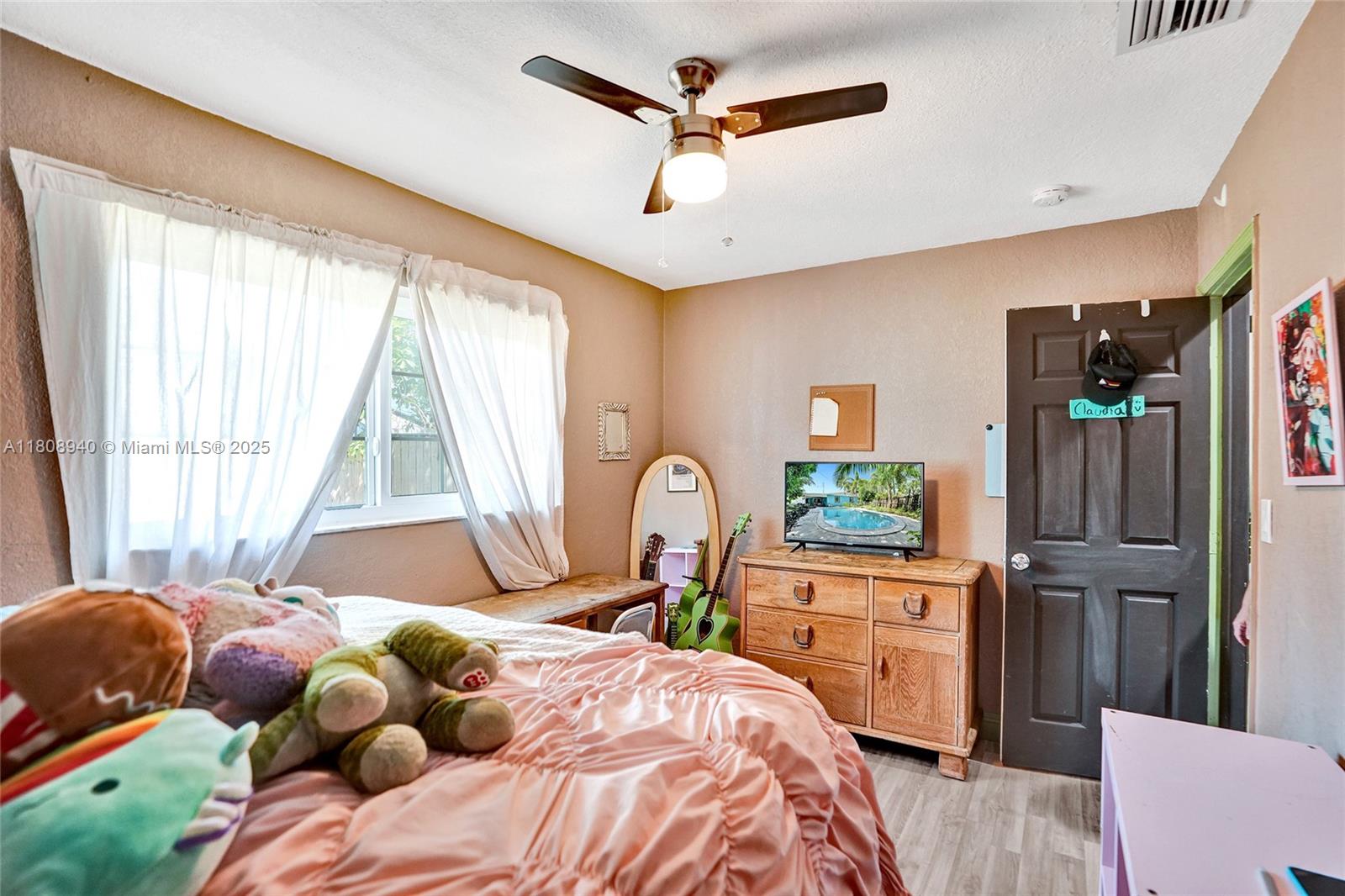 LAUDERDALE VILLAS - Residential Lease