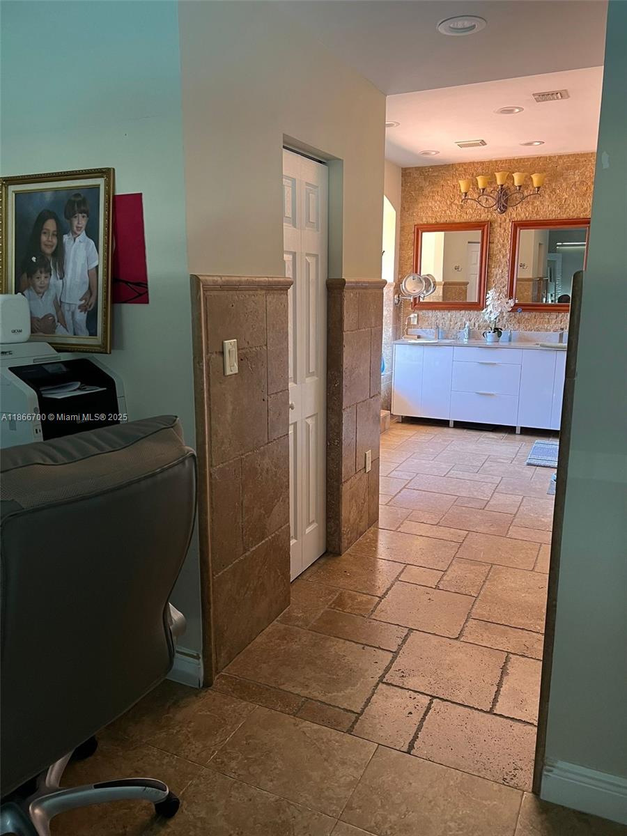 LAKE POINTE SEC 6 - Residential