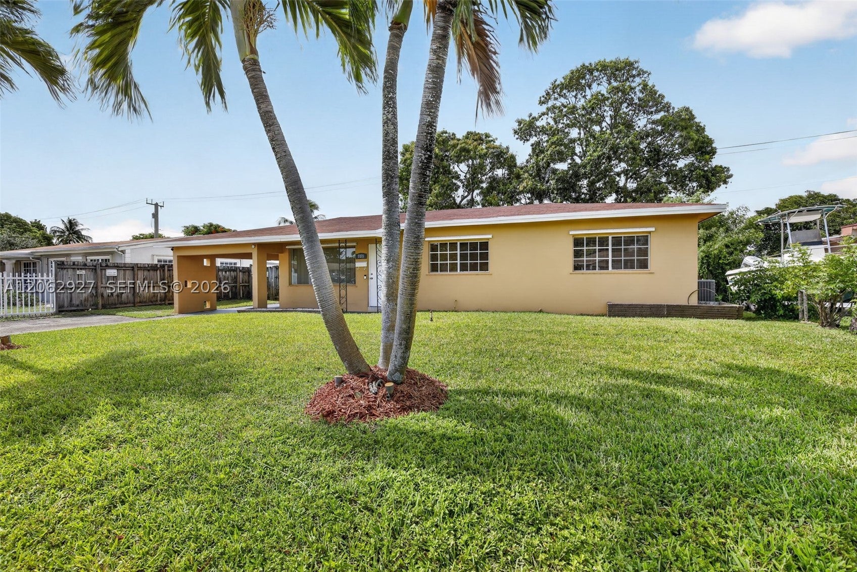 3221 Auburn Blvd