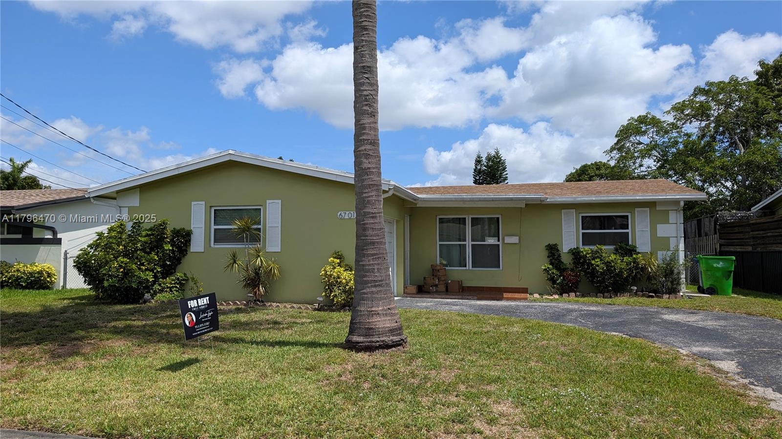 Rental Property at 6701 Nw 25th Ct, Sunrise, Miami-Dade County, Florida - Bedrooms: 4 
Bathrooms: 2  - $3,100 MO.