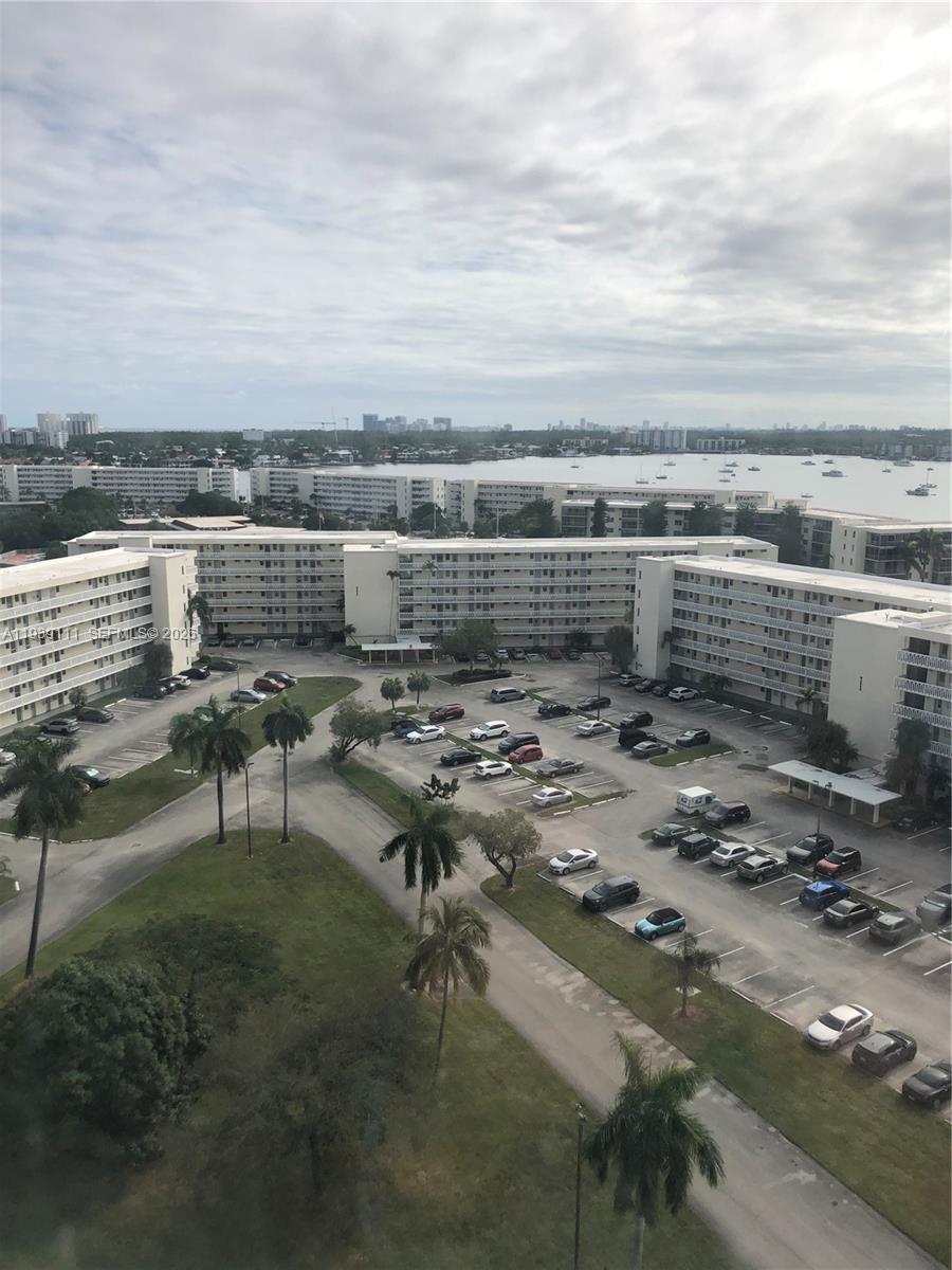 18011 Biscayne Blvd 1403