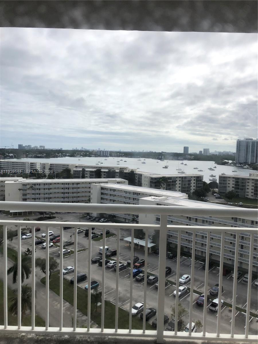 18011 Biscayne Blvd 1403