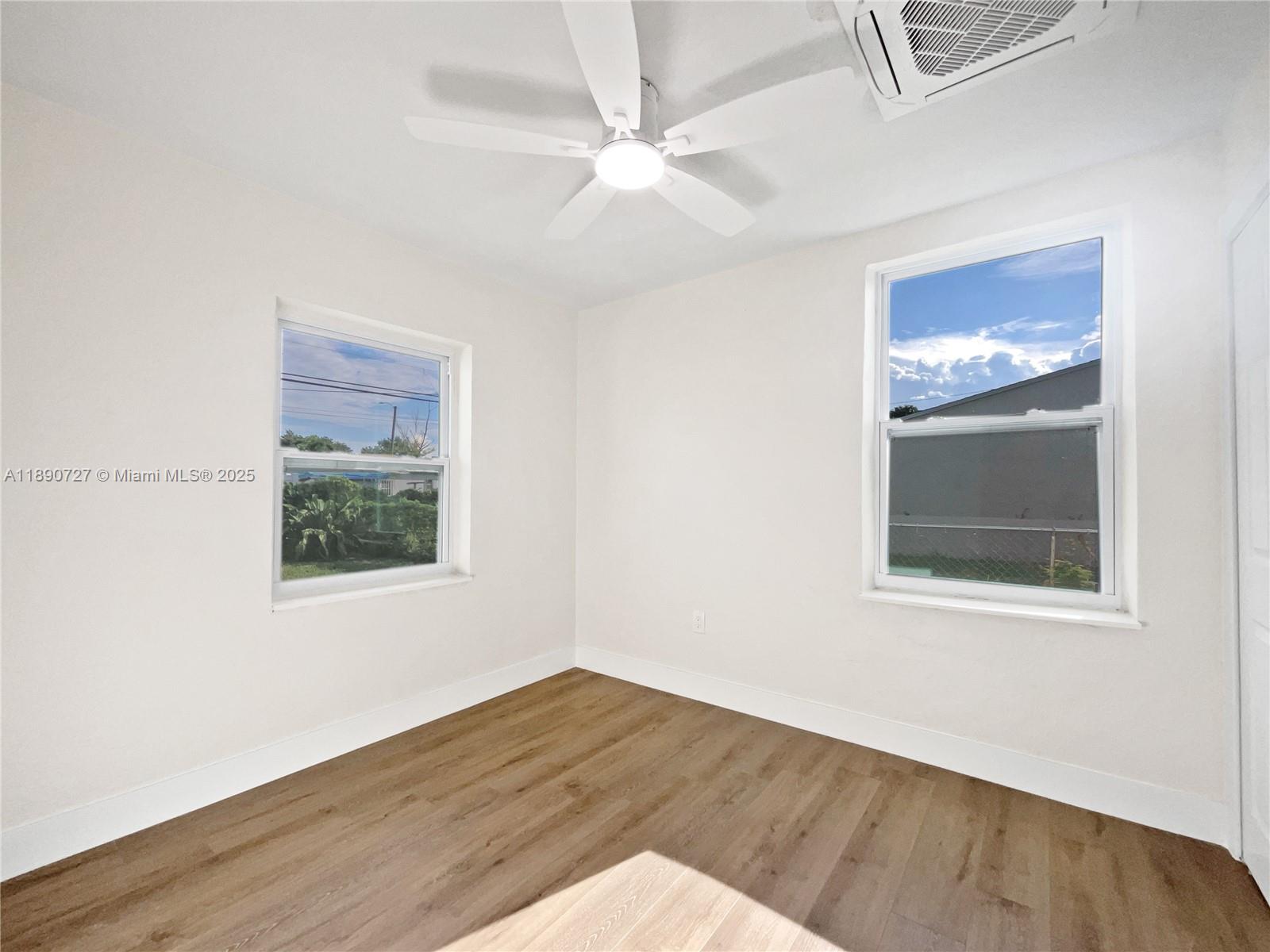 BISCAYNE RIVER GARDENS - Residential