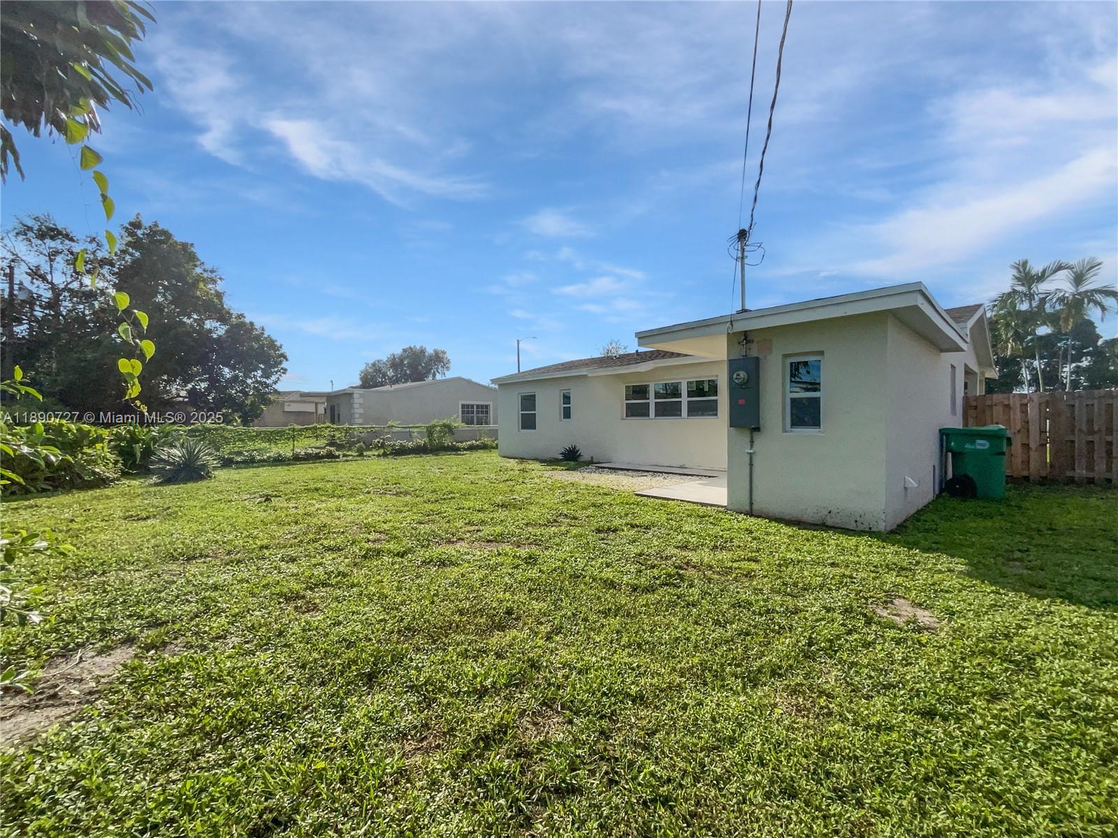 BISCAYNE RIVER GARDENS - Residential