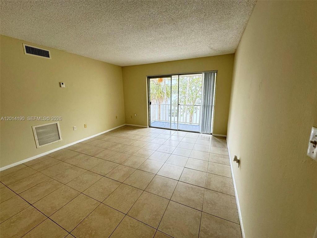 Photo of 415 Executive Center Dr #203, West Palm Beach, FL 33401 (MLS # A12014190)