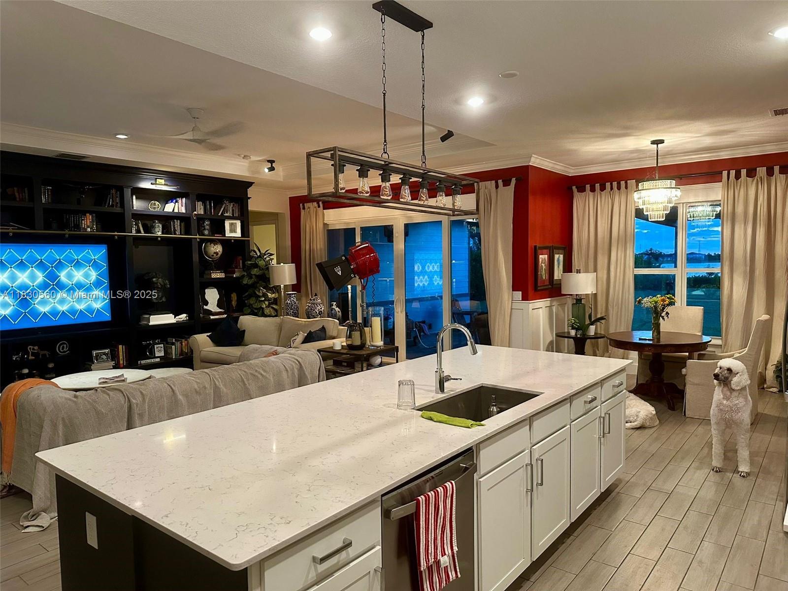 799 Hookline Cir, Loxahatchee, FL, 33470/$1,129,700 2 799 Hookline Cir