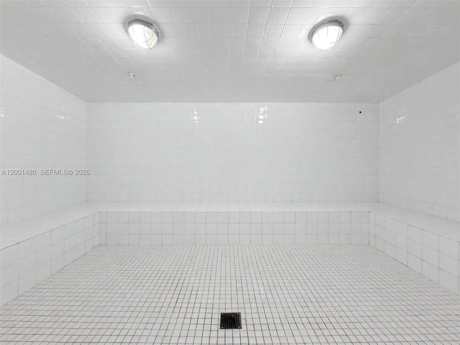 ARTECH RESIDENCES AT AVEN - Residential Lease