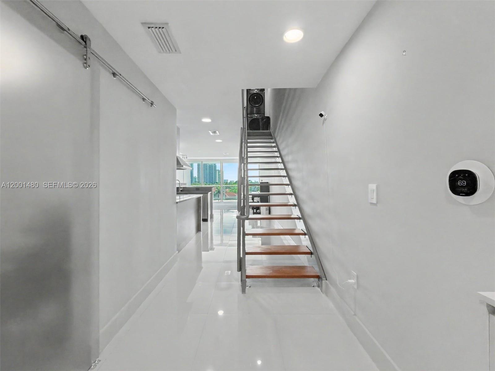 2950 NE 188th St 435