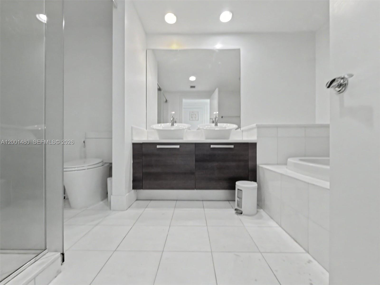 ARTECH RESIDENCES AT AVEN - Residential Lease