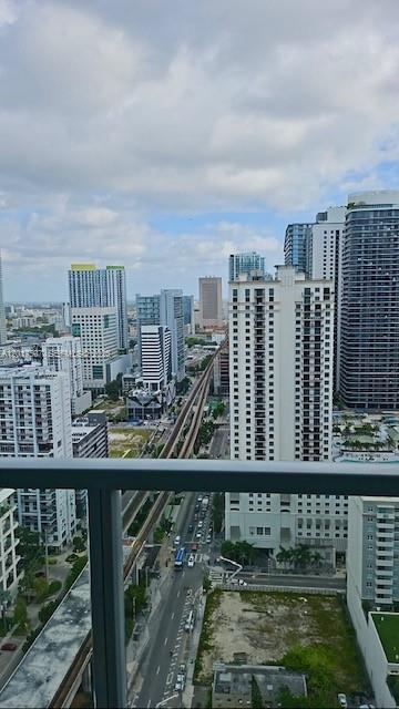 79 SW 12th St 3711-S
