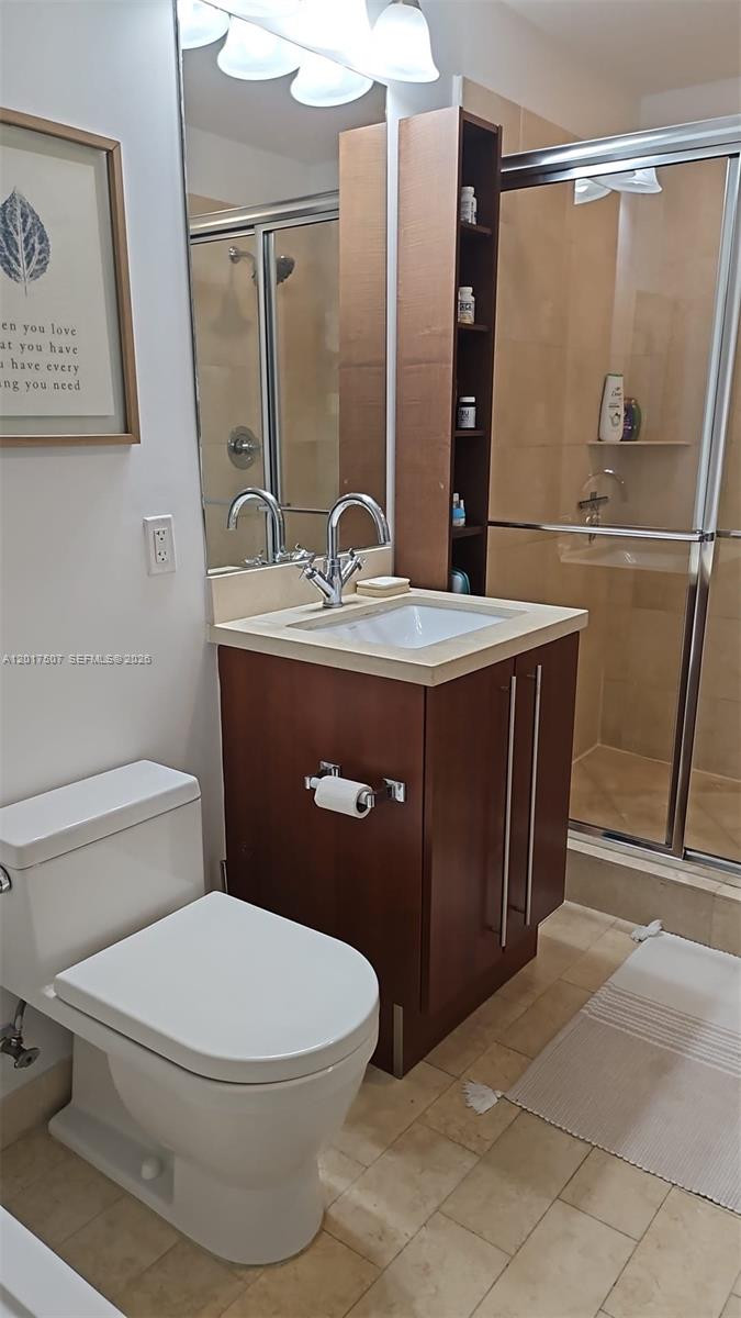 79 SW 12th St 3711-S