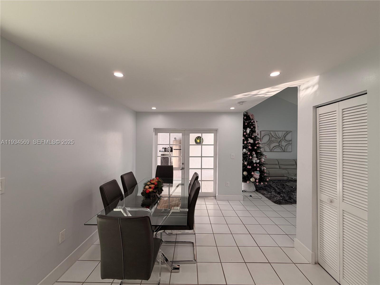 MARBELLA PARK - Residential