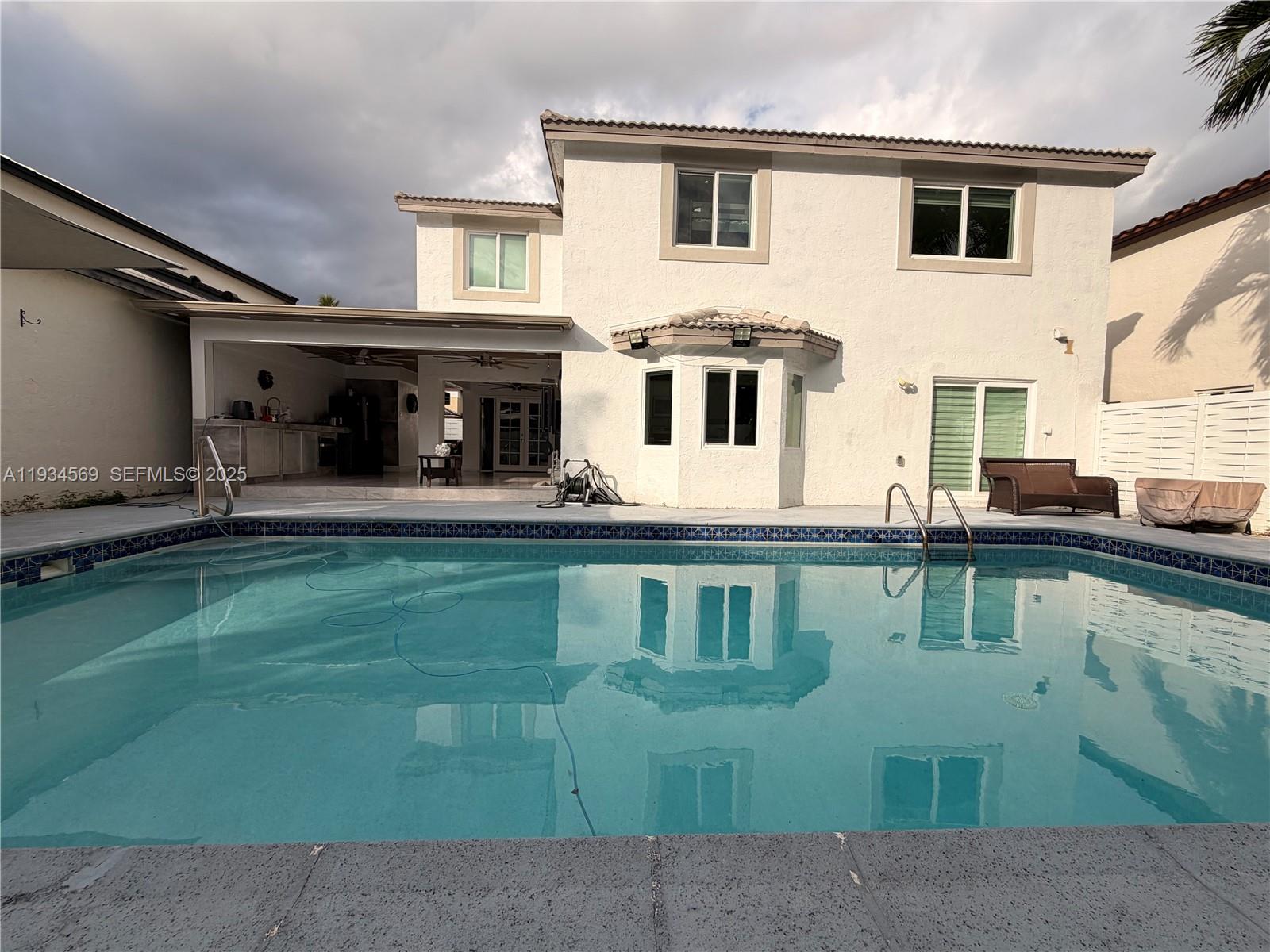 MARBELLA PARK - Residential