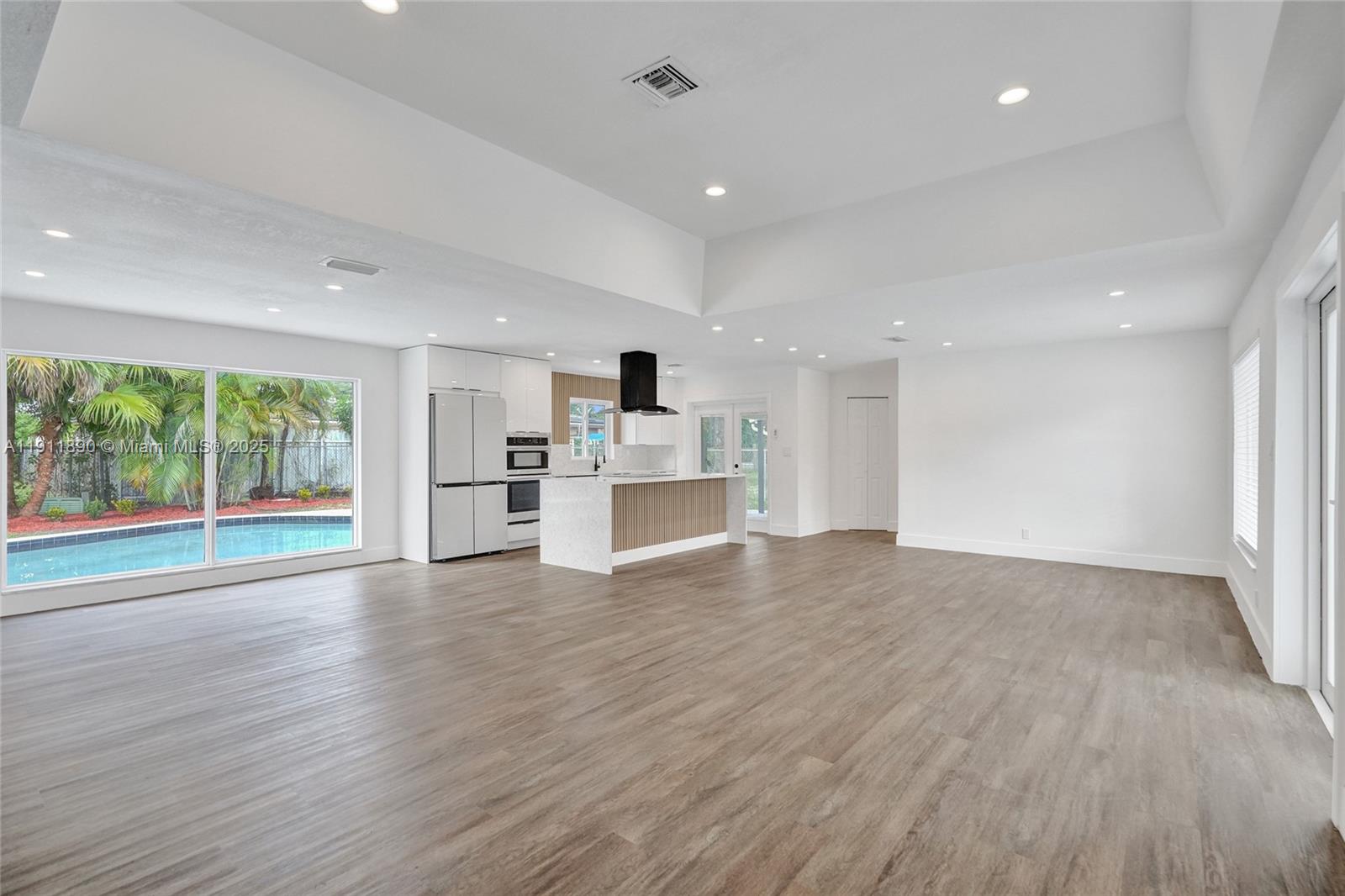 SUNFLOWER FIRST ADD - Residential