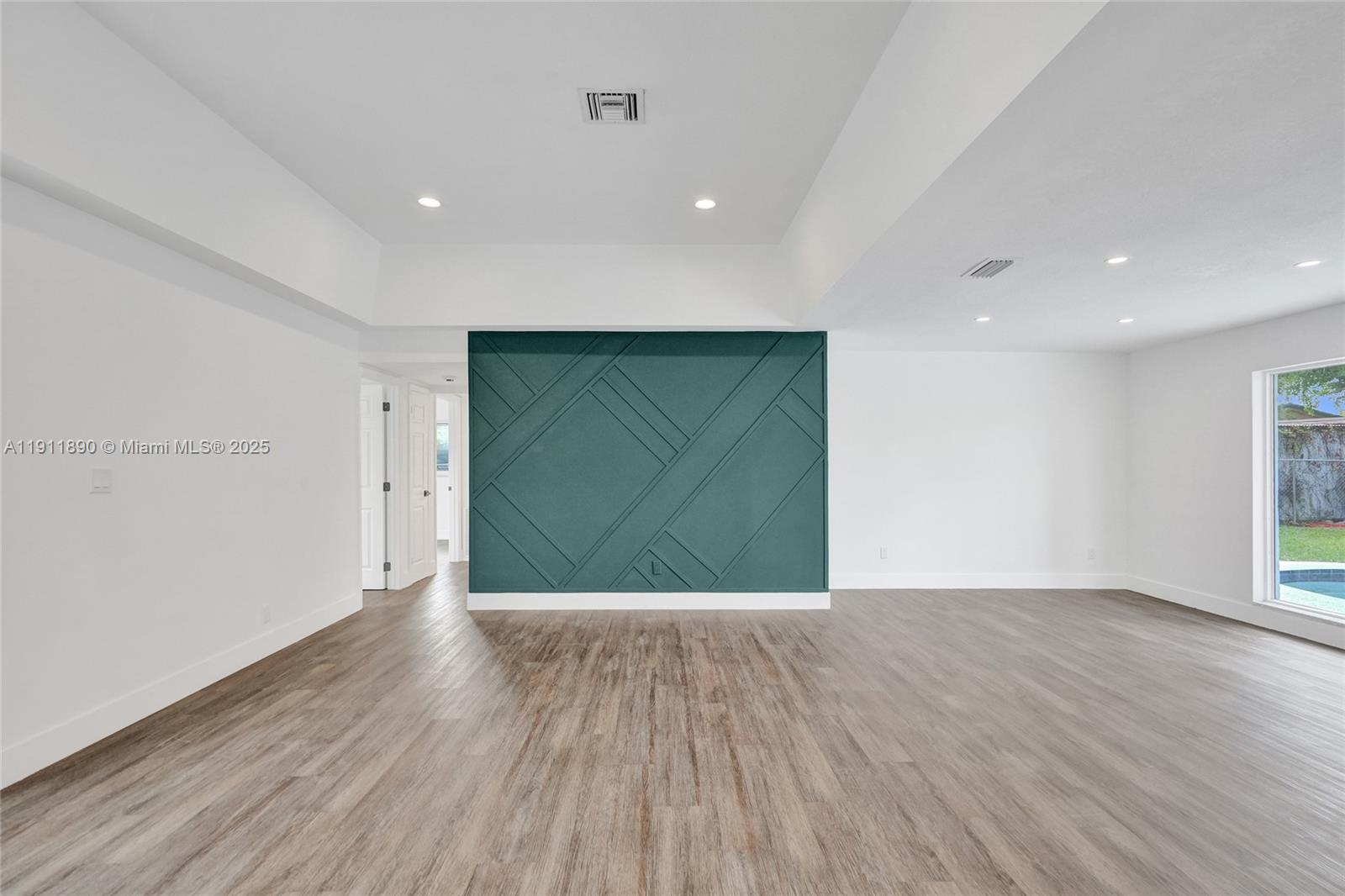 SUNFLOWER FIRST ADD - Residential