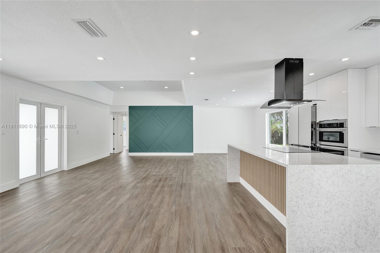 SUNFLOWER FIRST ADD - Residential