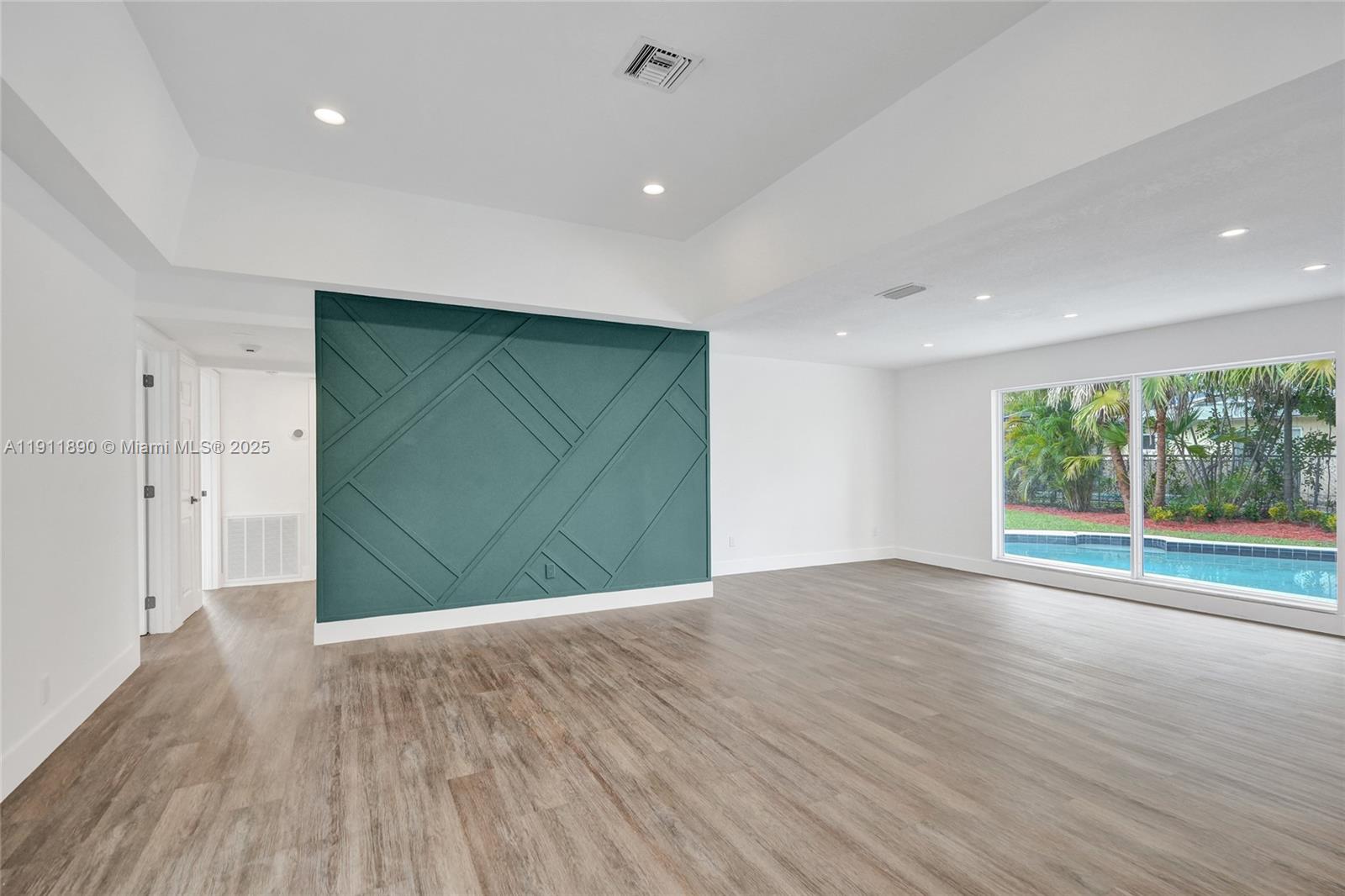 SUNFLOWER FIRST ADD - Residential