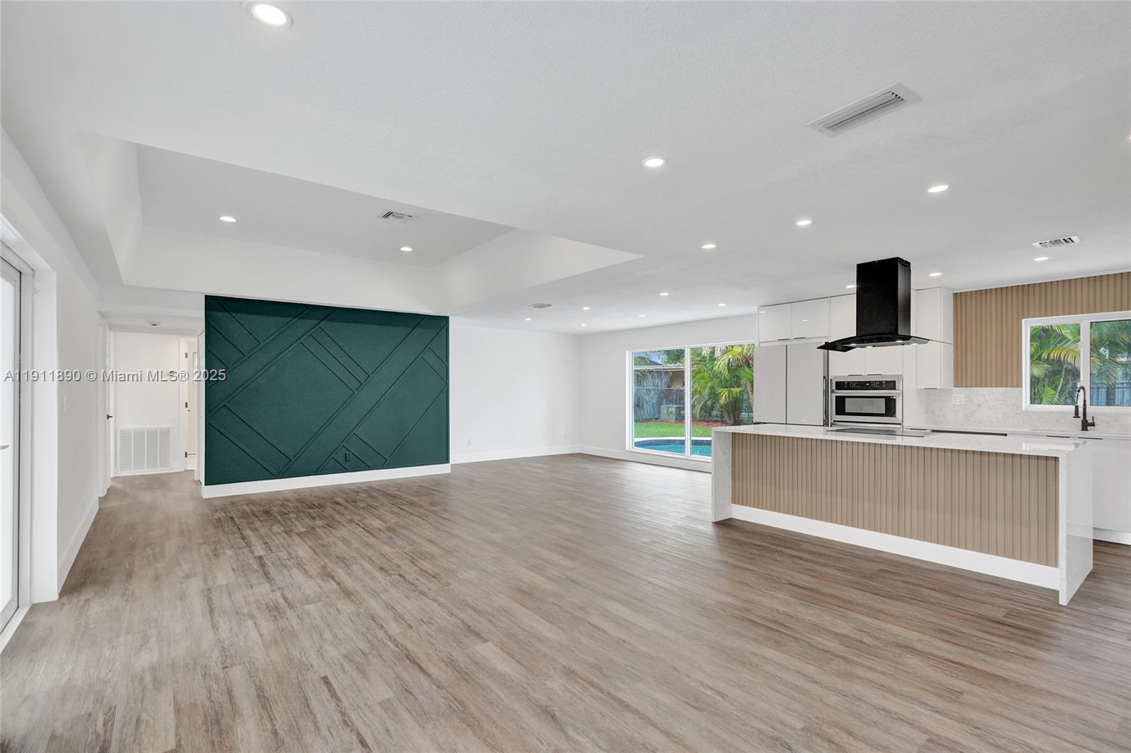 SUNFLOWER FIRST ADD - Residential