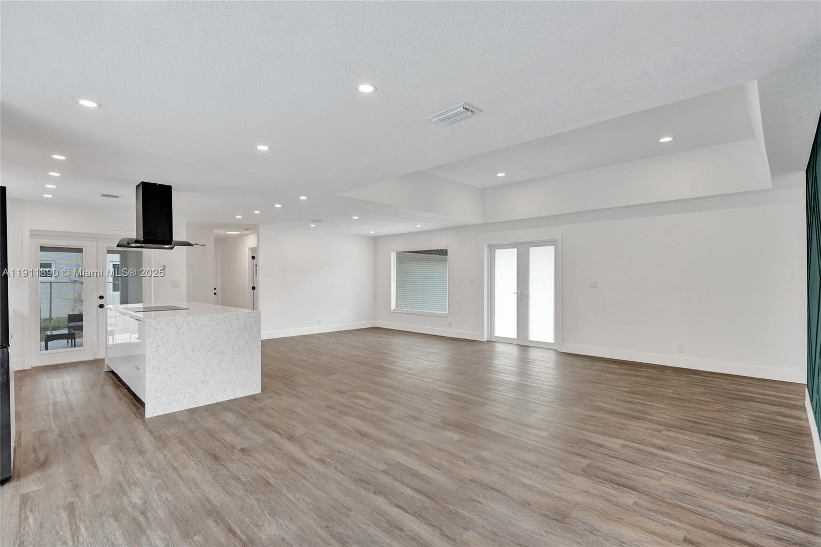 SUNFLOWER FIRST ADD - Residential