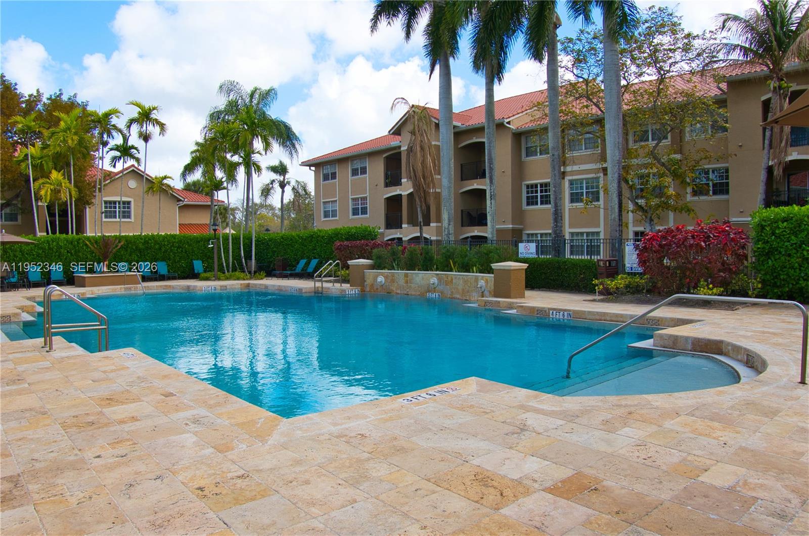 MARQUESA CONDO - Residential