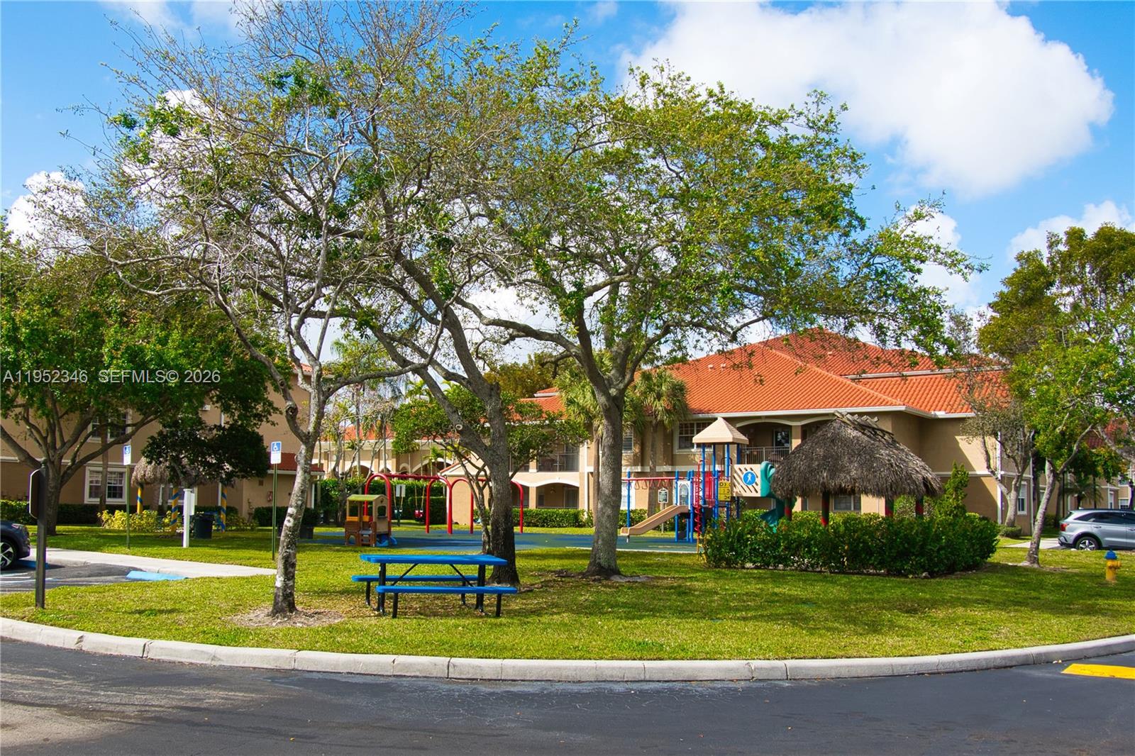 MARQUESA CONDO - Residential