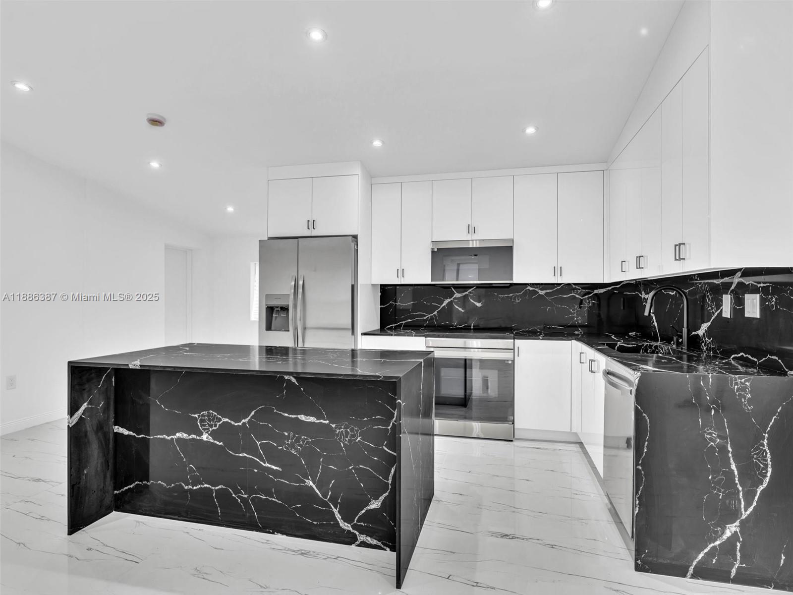 LAKEWAY ADDITION - Residential