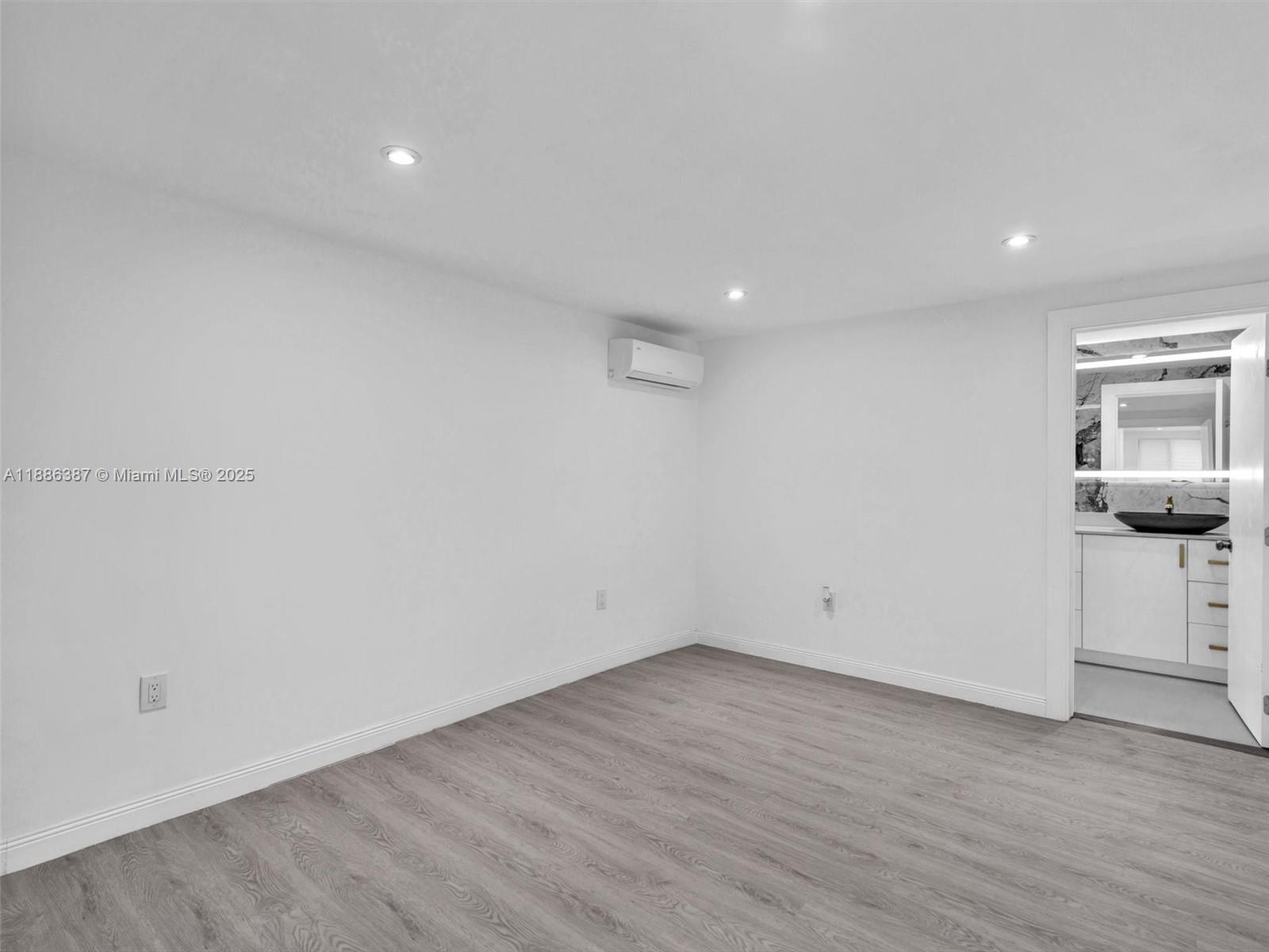 LAKEWAY ADDITION - Residential