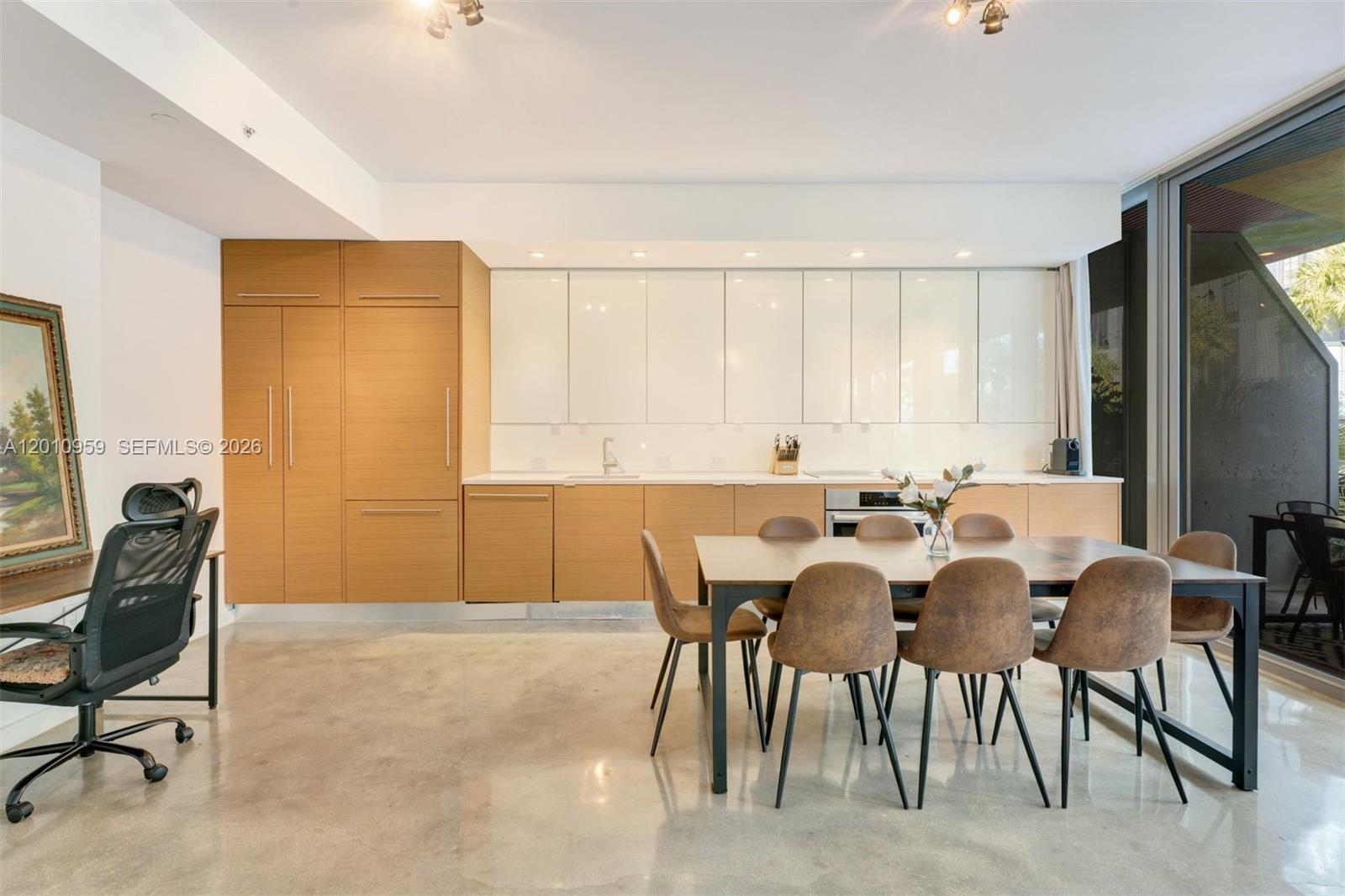250 WYNWOOD CONDO - Residential