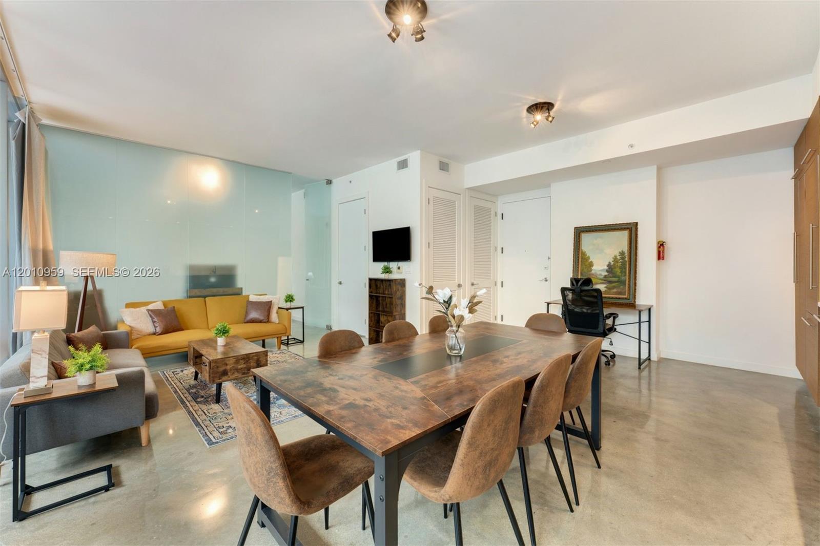 250 WYNWOOD CONDO - Residential