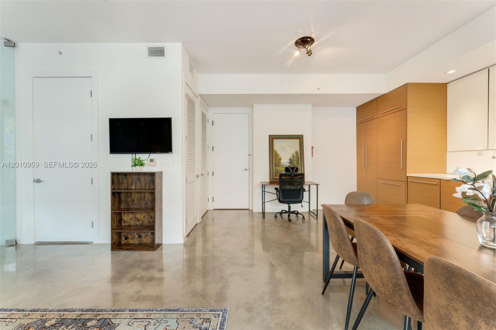 250 WYNWOOD CONDO - Residential
