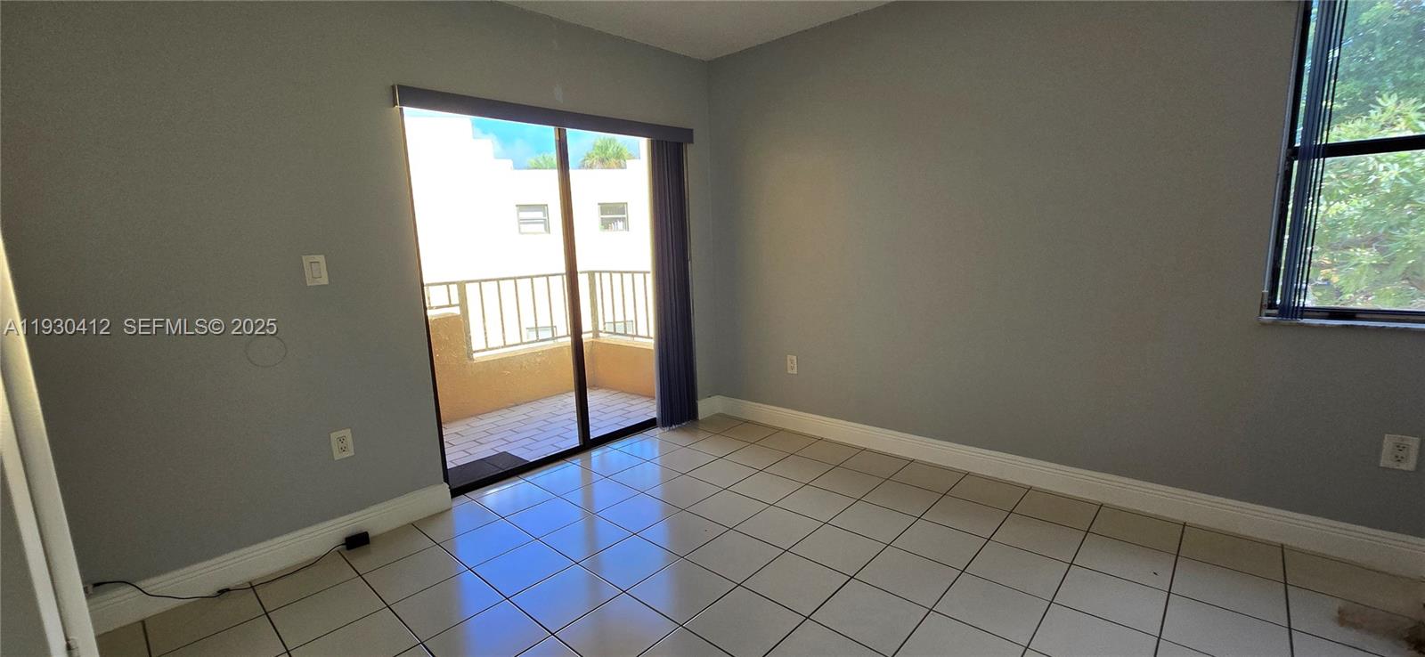 SOLEIL LAKE CONDO - Residential