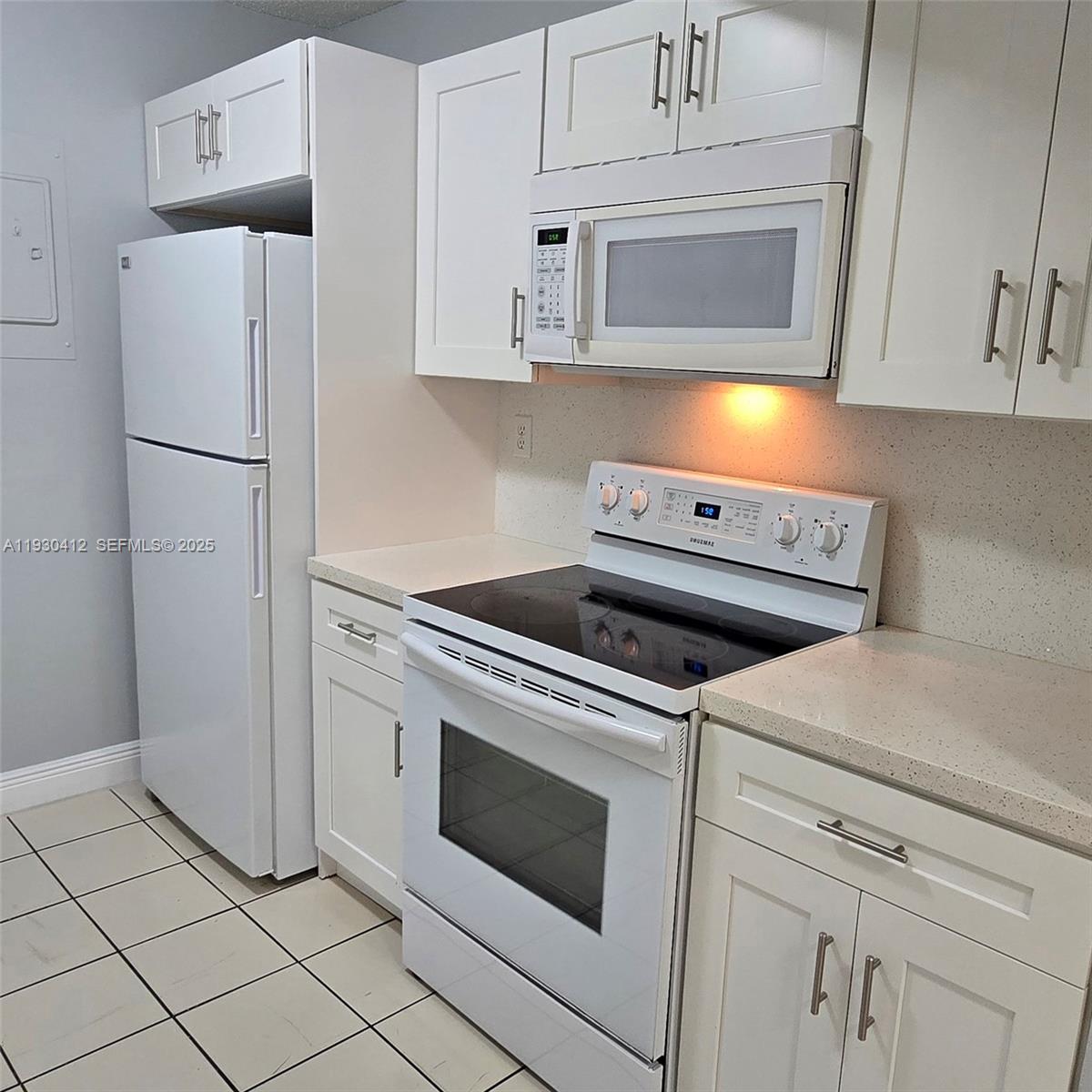 View photos, virtual tours, details... 646 NW 114th Ave 201