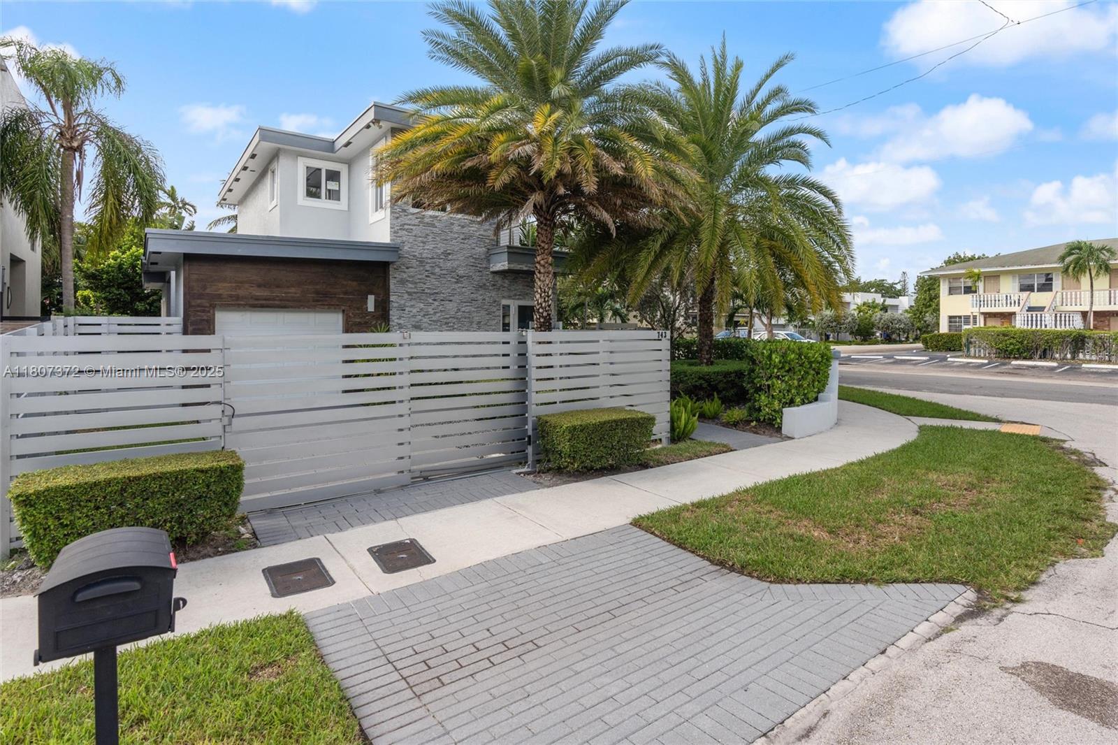 Property for Sale at 743 Ne 17th Way, Fort Lauderdale, Broward County, Florida - Bedrooms: 3 
Bathrooms: 2  - $1,395,000