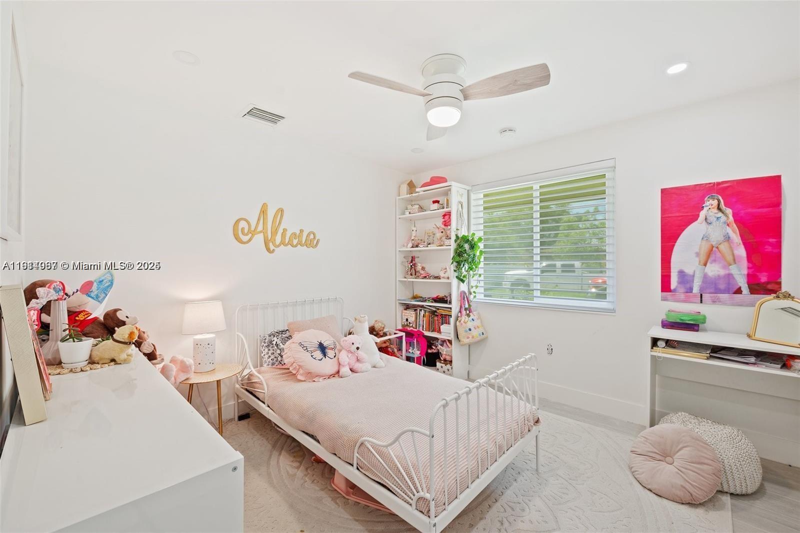 ROSE MANOR - Residential Lease