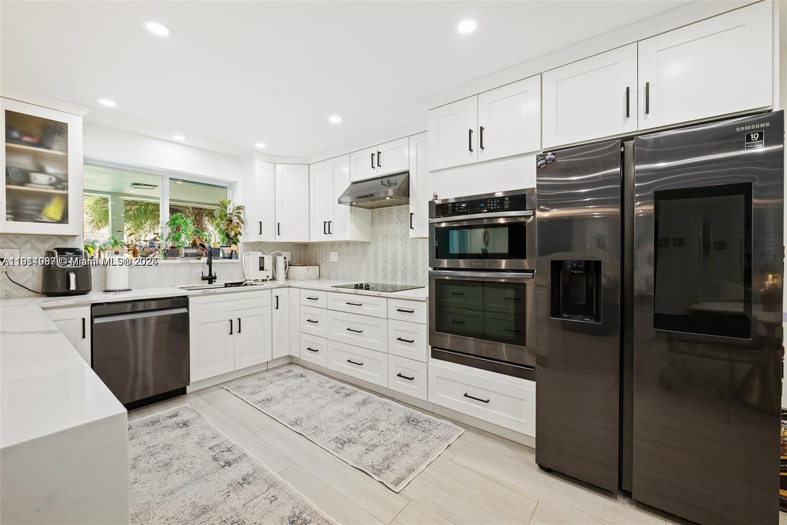 ROSE MANOR - Residential Lease