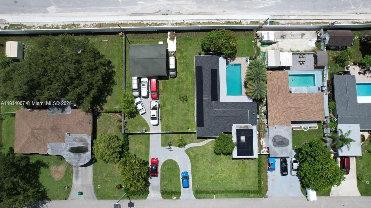 ROSE MANOR - Residential Lease