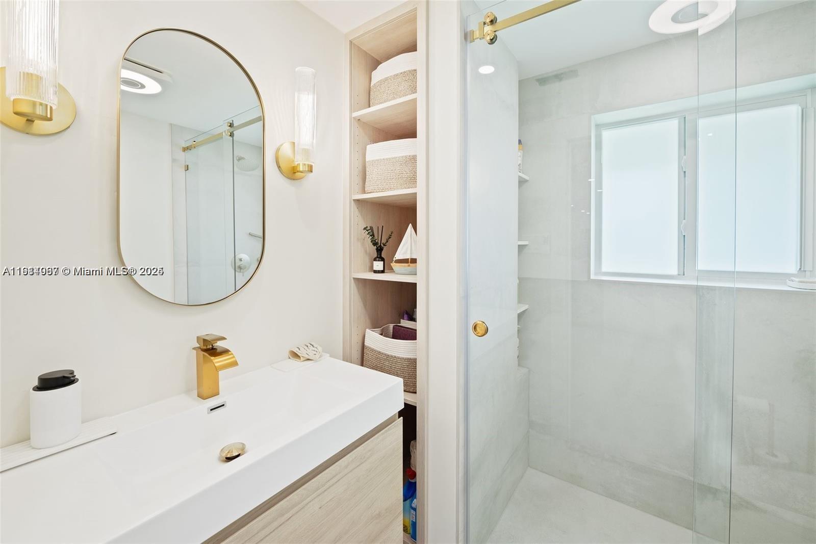 ROSE MANOR - Residential Lease