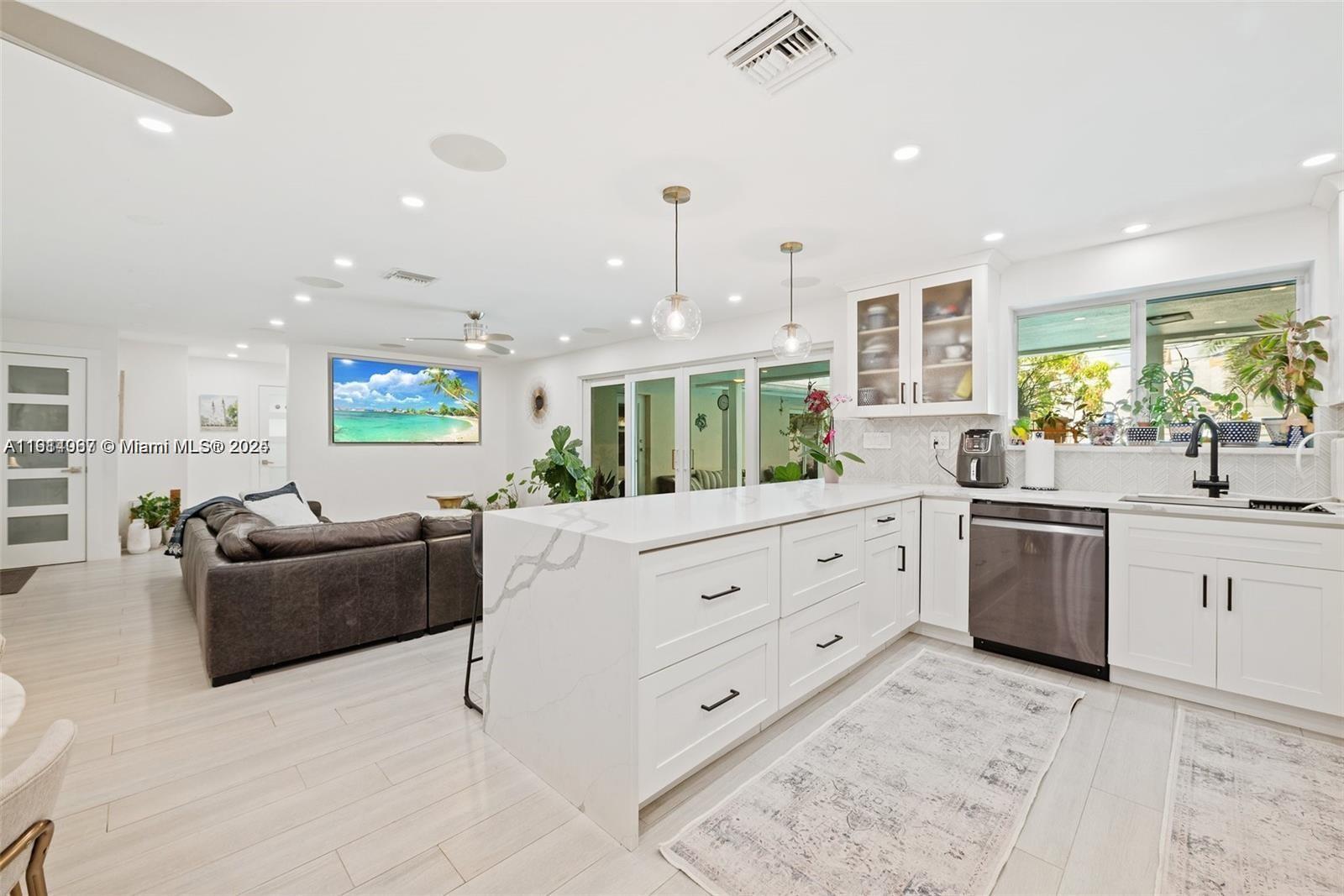 ROSE MANOR - Residential Lease