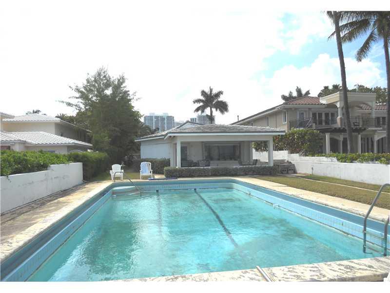 GOLDEN BEACH SEC A - Residential