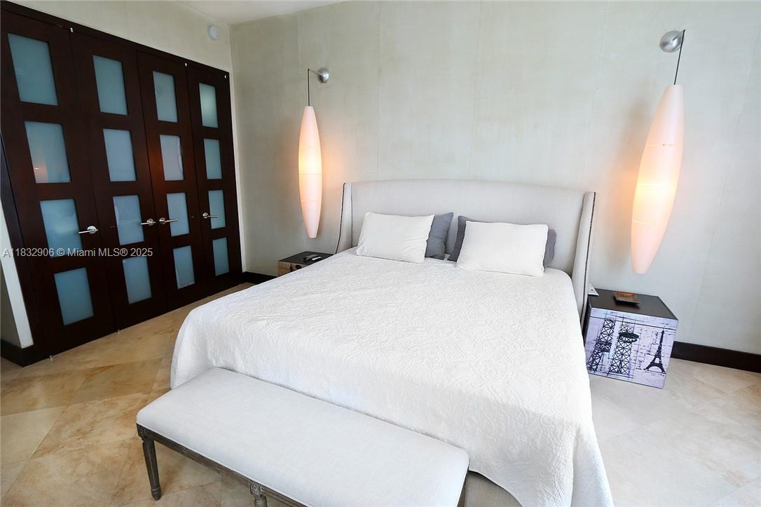 CONTINUUM ON SOUTH BEACH - Residential Lease