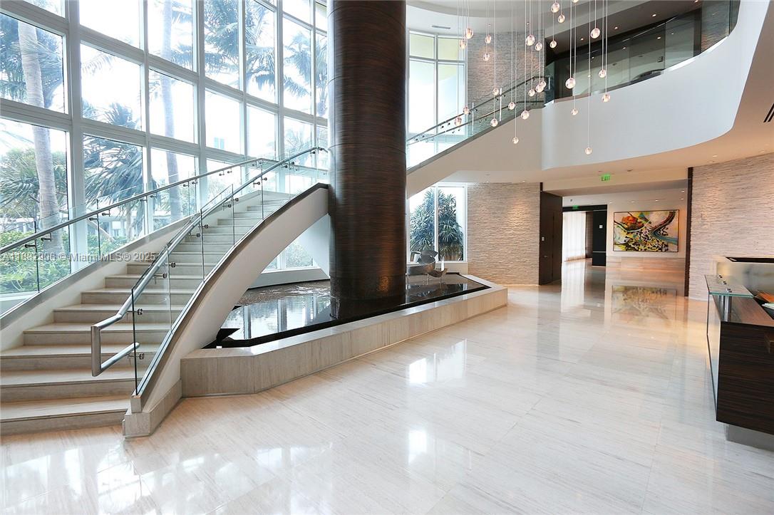 CONTINUUM ON SOUTH BEACH - Residential Lease