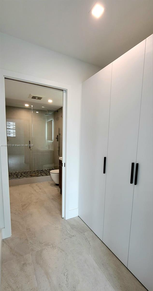 OCEANVIEW BUILDING A COND - Residential