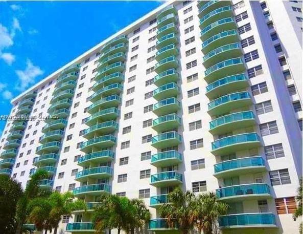 OCEANVIEW BUILDING A COND - Residential