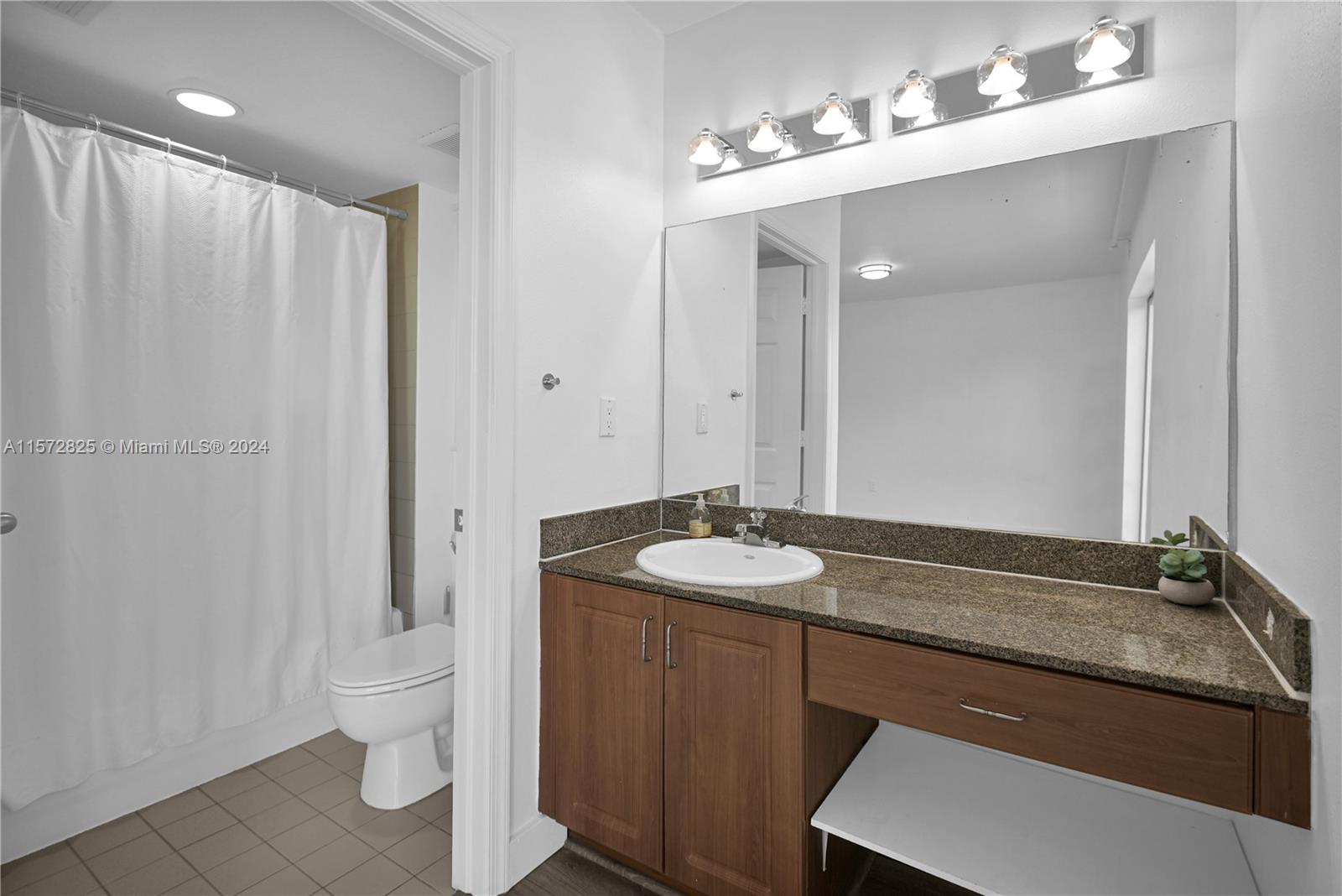 LAS BRISAS OF MIAMI BEACH - Residential Lease