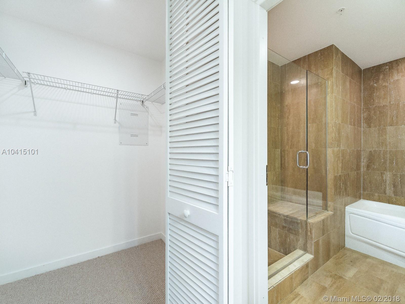 MET 1 CONDO - Residential