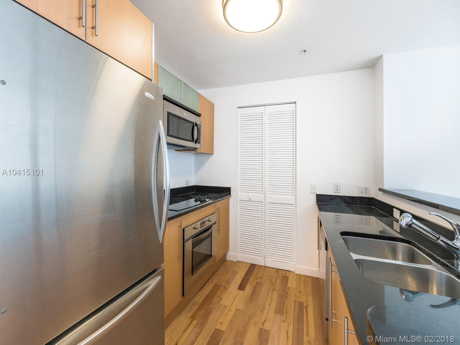 MET 1 CONDO - Residential