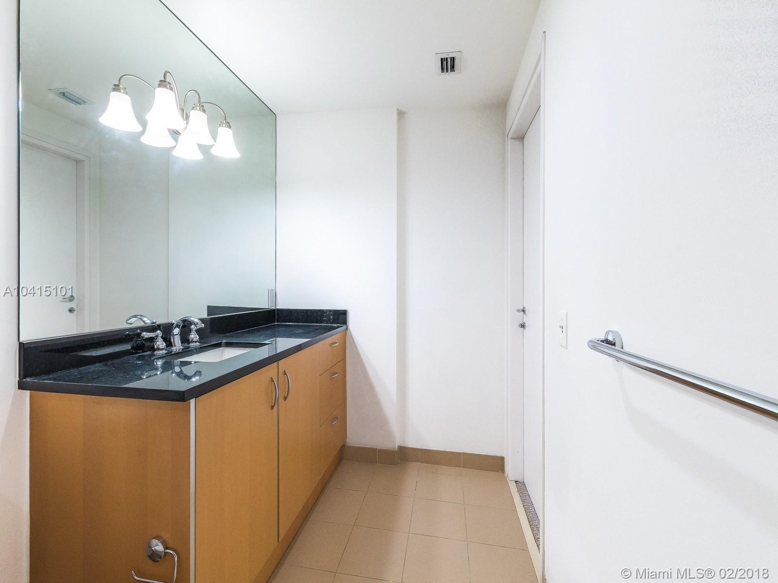 MET 1 CONDO - Residential