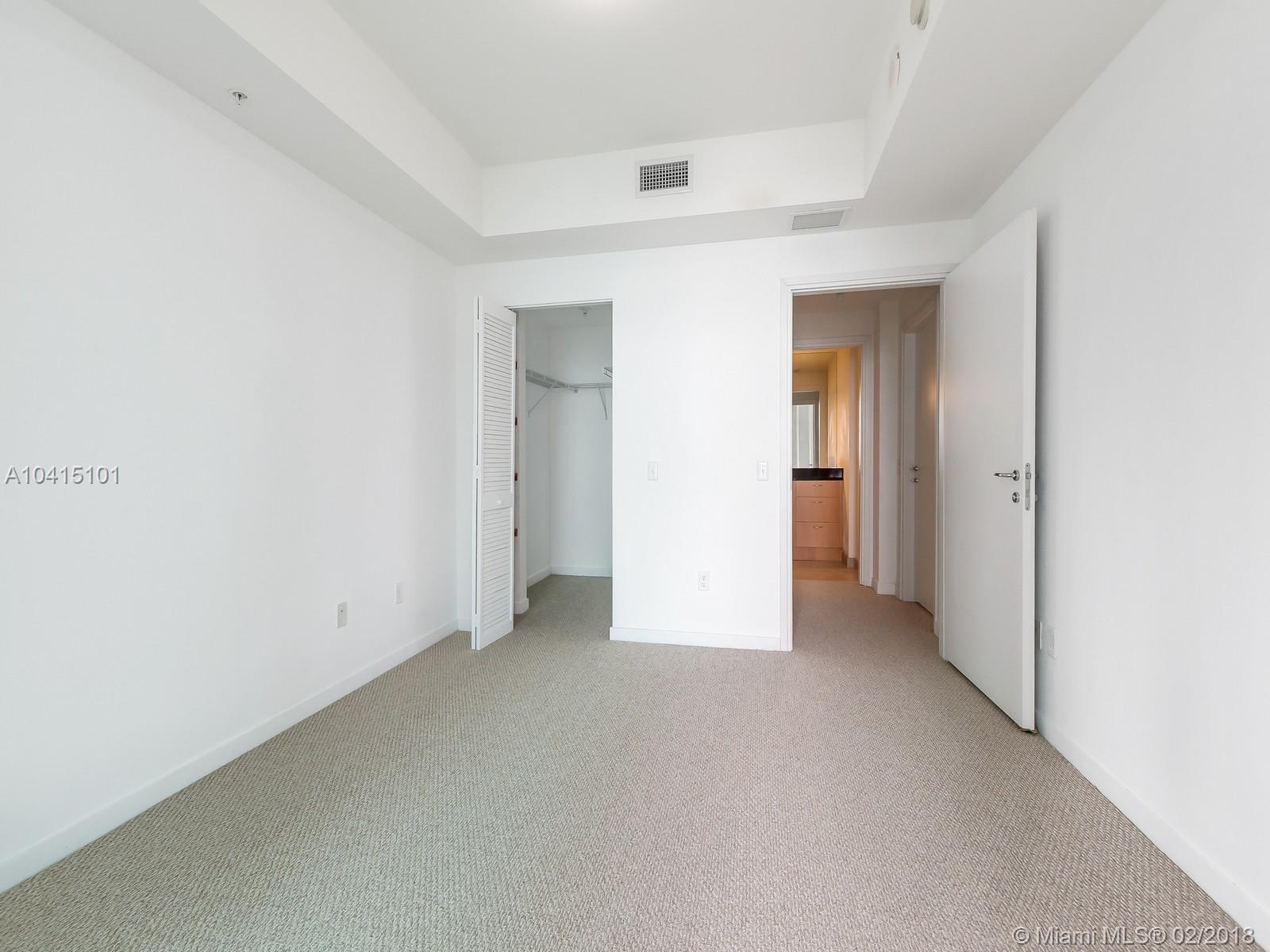 MET 1 CONDO - Residential